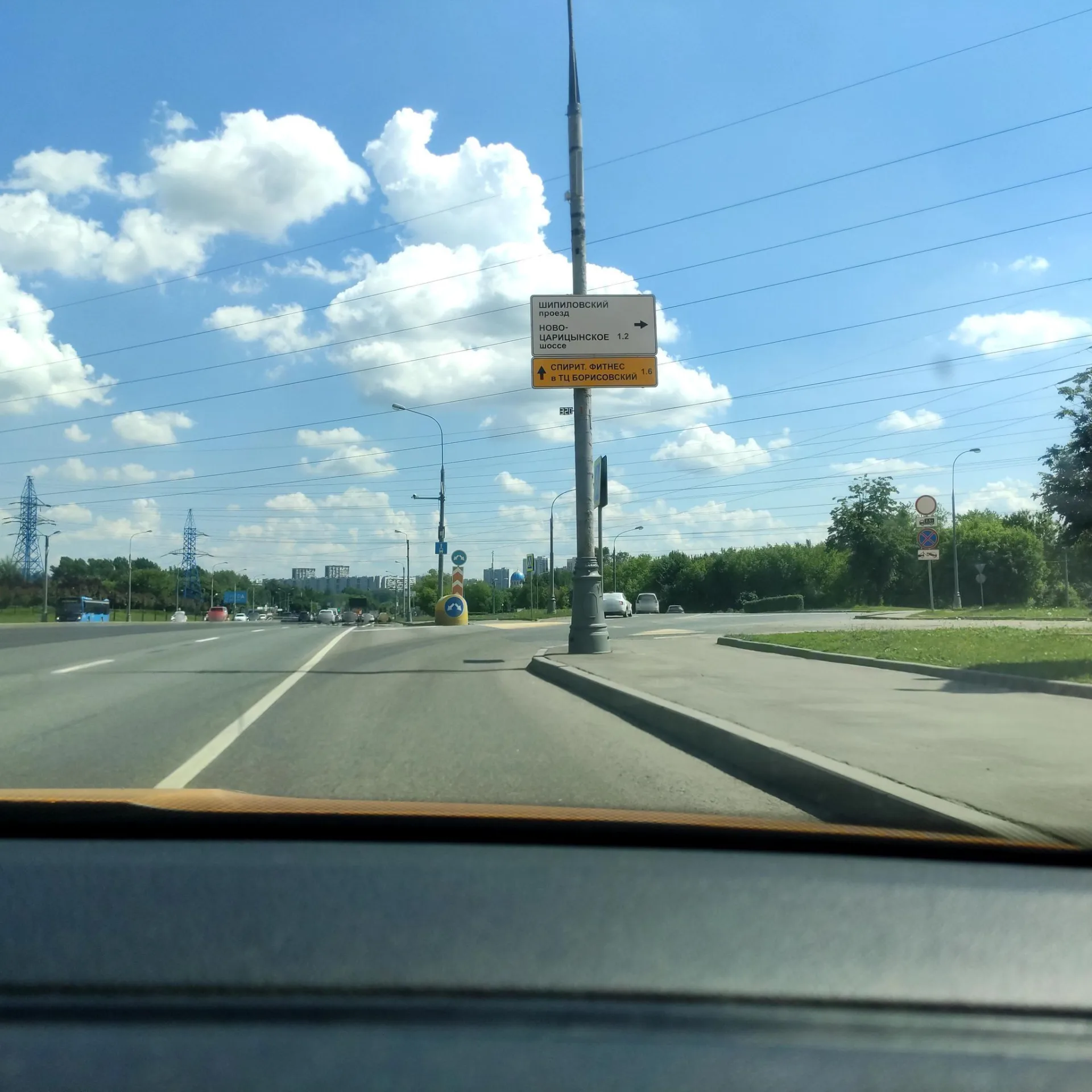 Фото по маршруту «Купчинино — Орехово-Борисово Северное»