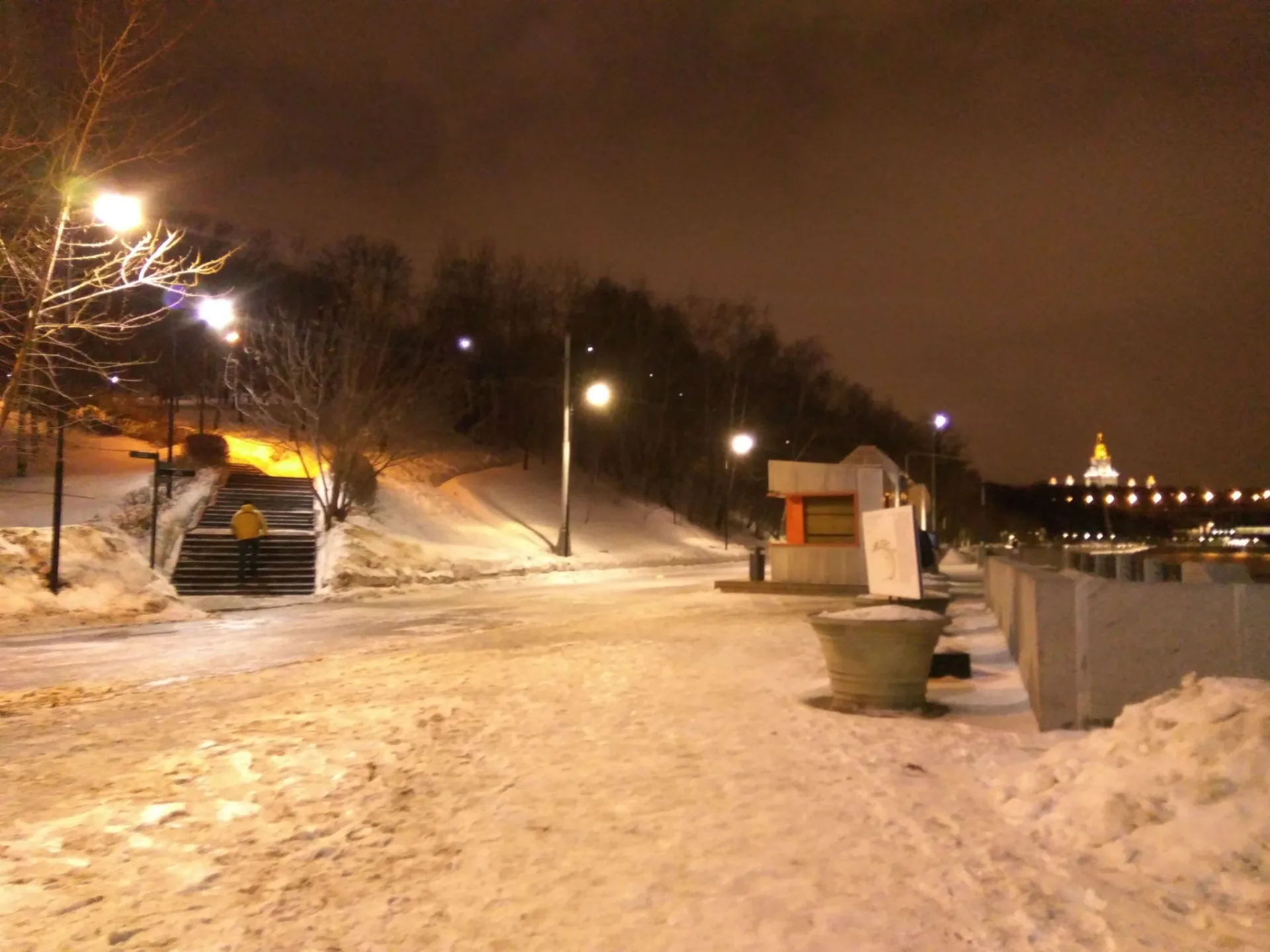 Маршрут «Потылиха — Лужники», 1,2 км