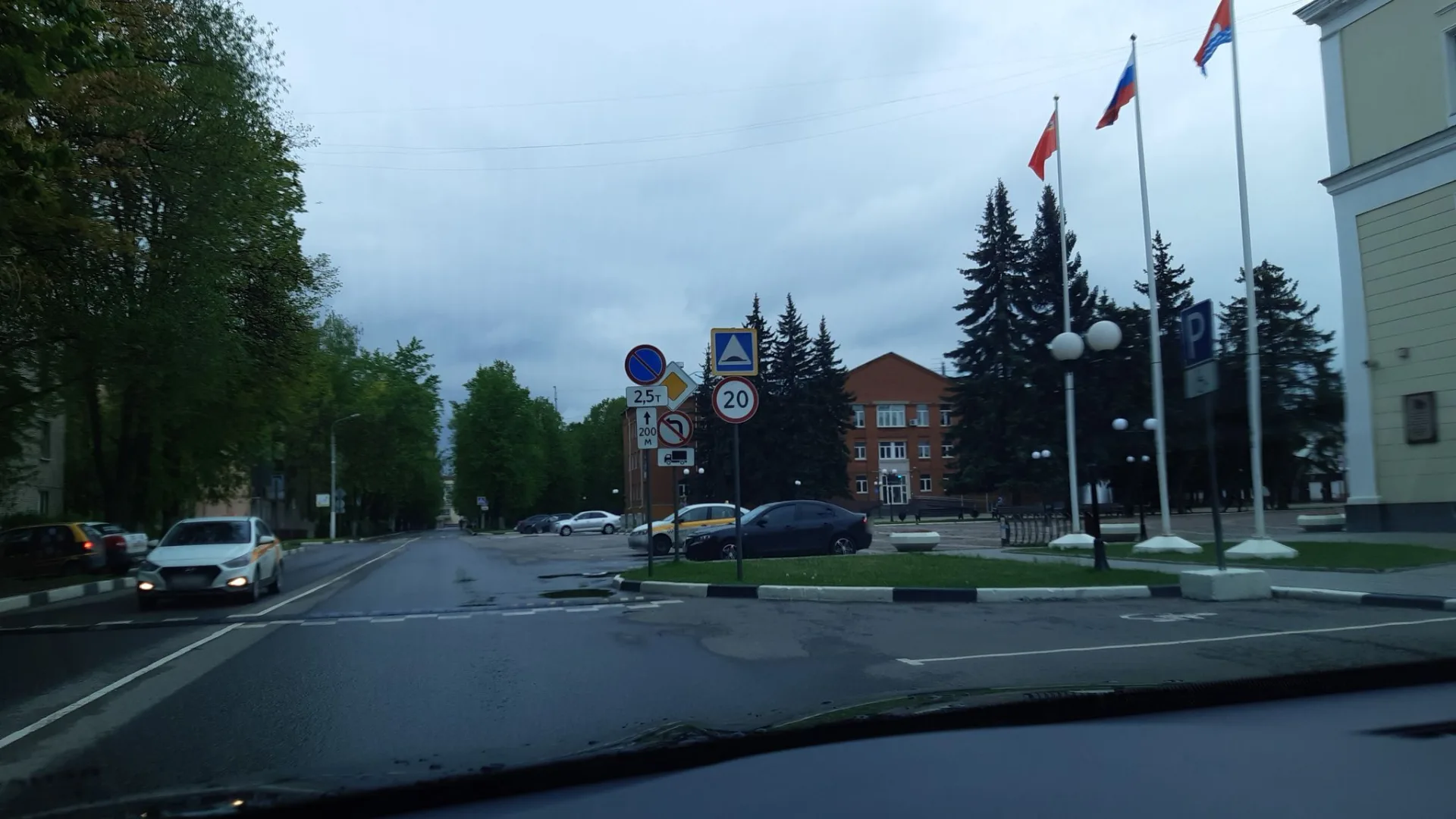 Маршрут «Поворот на Менделеево — Парк Дружбы», 2,0 км